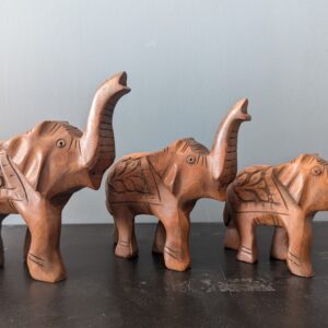 Lerili Megamall Handmade Wooden Elephant Sculpture Set